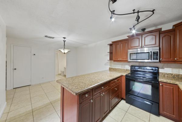 Springdale, 833 Springdale Cir, Palm Springs, Florida 33461, image 1