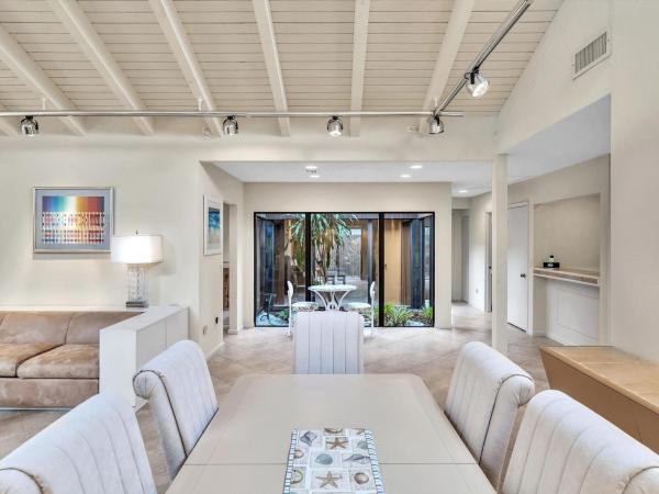 The Horizons Of Boca Lago, 21848 Cypress Cir, Boca Raton, Florida 33433, image 2