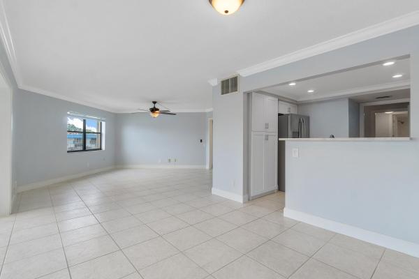 Northlake, 313 Lake Cir #216, North Palm Beach, Florida 33408, image 1