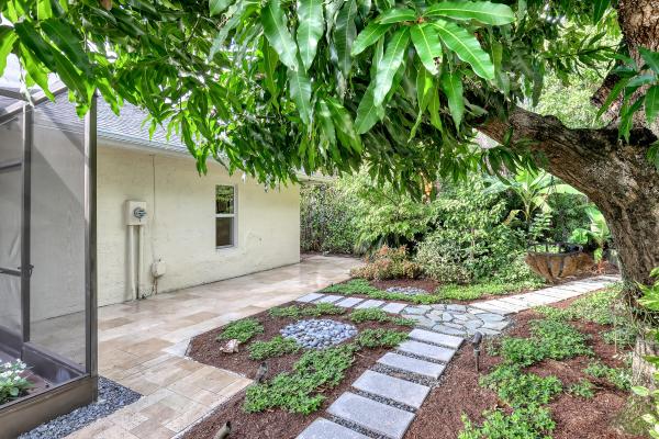 Coco Wood Lakes, 14942 Sand Pebble Ln, Delray Beach, Florida 33484, image 2