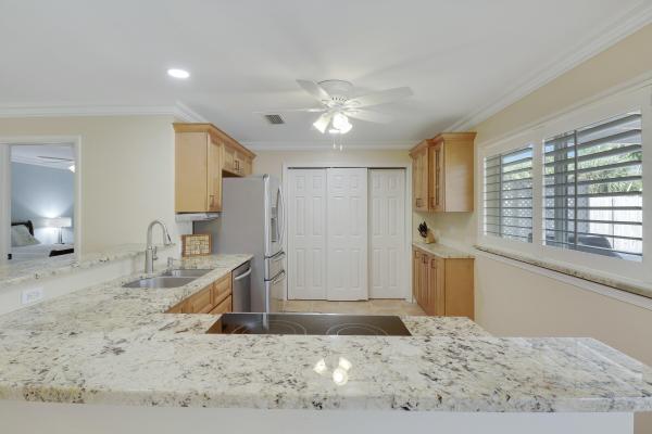 Palm Beach Gardens Estates, 356 Garden Blvd, Palm Beach Gardens, Florida 33410, image 3