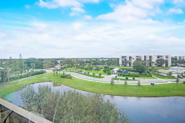 Huntington Towers, 7380 S Oriole Blvd #701, Delray Beach, Florida 33446, image 1