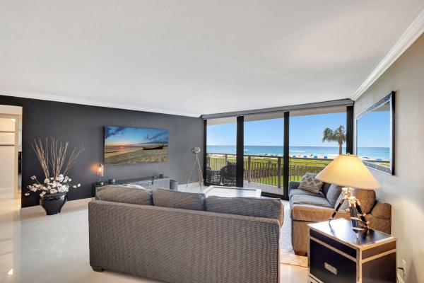 Tiara, 3000 N Ocean Dr #3D, Riviera Beach, Florida 33404, image 2