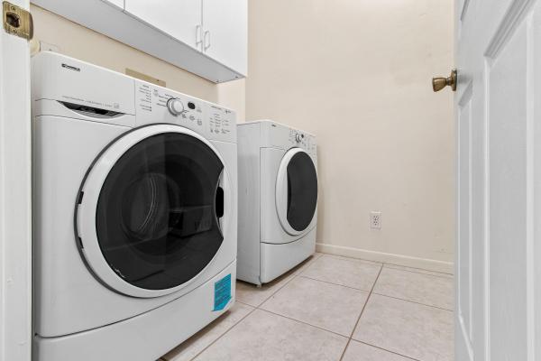 Santa Cruz, 9940 Kamena Cir, Boynton Beach, Florida 33436, image 1