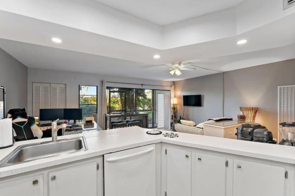 Tennis Villas At Jupiter Ocean & Racquet Club, 1605 S Us Highway 1, Jupiter, Florida 33477, image 2