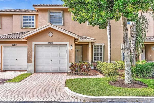 Boynton Oasis, 6396 Park Lake Cir, Boynton Beach, Florida 33437, image 1