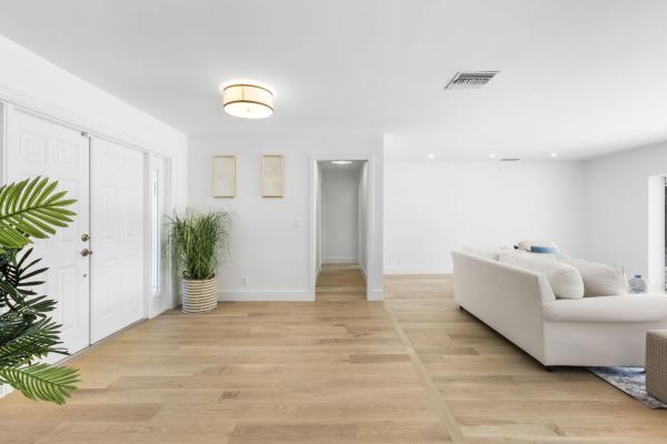 Tequesta Country Club, 253 Country Club Dr, Tequesta, Florida 33469, image 1