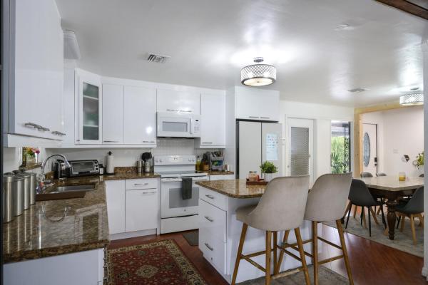 Lake Shore Villas, 509 Virginia Dr, Lake Worth Beach, Florida 33461, image 2