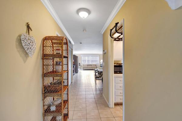 Miramar Gardens, 80 Venetian Dr #S201, Delray Beach, Florida 33483, image 2