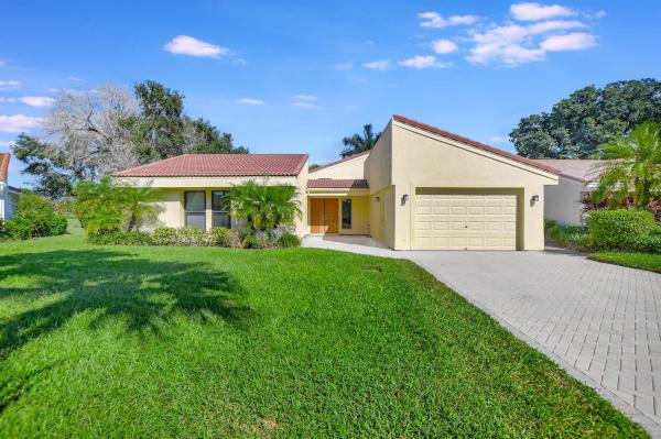 Woodbridge At Boca West Country Club, 7128 Woodbridge Ct, Boca Raton, Florida 33434, image 1