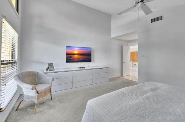 Woodbridge At Boca West Country Club, 7128 Woodbridge Ct, Boca Raton, Florida 33434, image 2