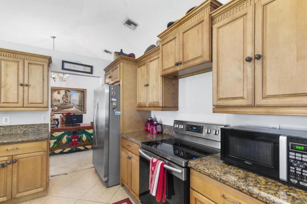 Anna-Johns Estates, 4281 Anna Ln, Palm Springs, Florida 33406, image 2