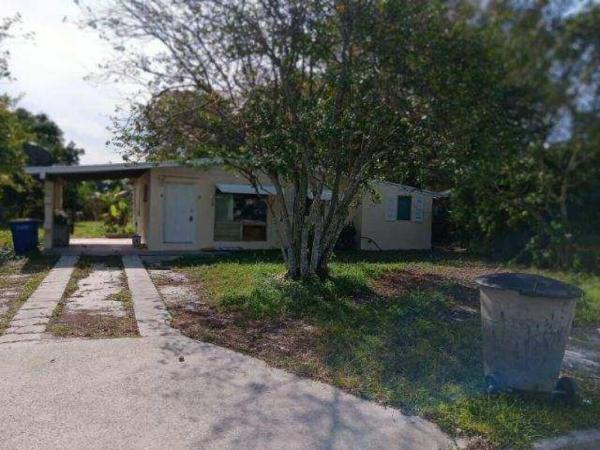 Maravilla Gardens, 705 Palm Ave, Fort Pierce, Florida 34982, image 1