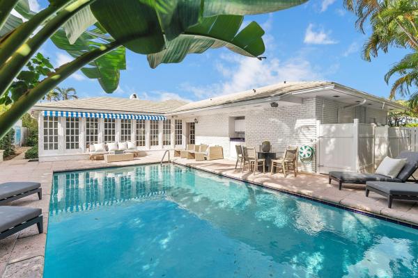 El Dorado Park, 210 El Dorado Ln, Palm Beach, Florida 33480, image 2