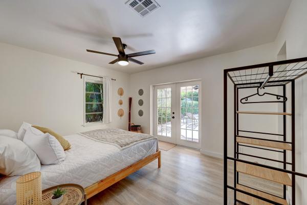 Pinehurst, 606 SW 19th St, Fort Lauderdale, Florida 33315, image 2