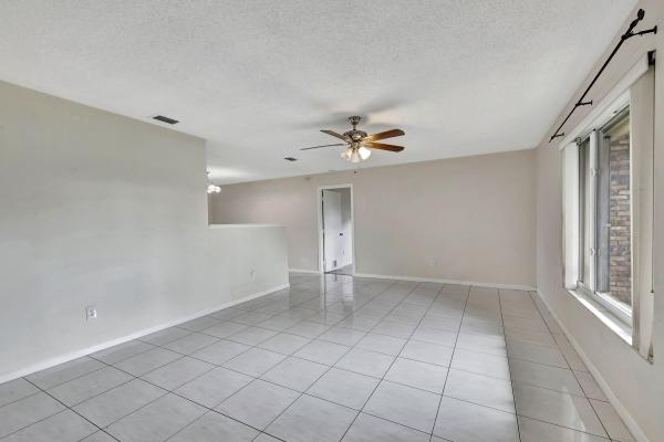 Maddock, 1123 Sea Pines Way, Lantana, Florida 33462, image 1