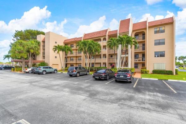Golden Lakes Village, 140 Lake Nancy Ln #115, West Palm Beach, Florida 33411, image 2