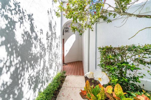 Wimbledon Villas At Town Place, 21720 Wapford Way, Boca Raton, Florida 33486, image 2