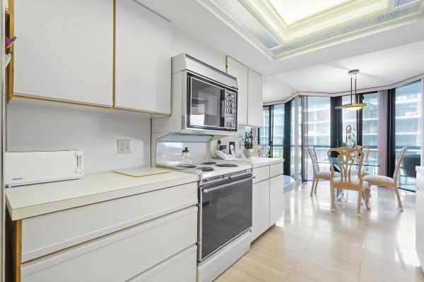 Carlton Place, 3140 S Ocean Blvd, Palm Beach, Florida 33480, image 1