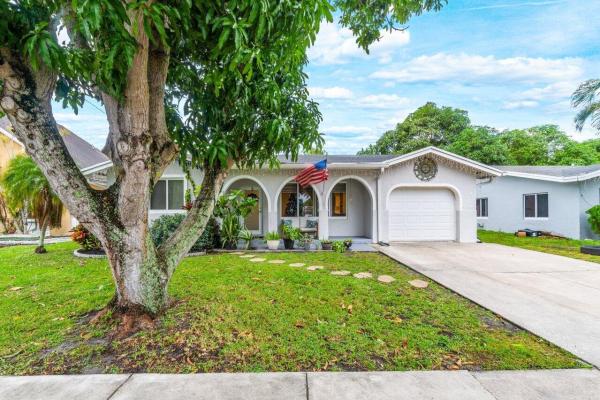 West Deerfield Beach, 71 SW 34th Ave, Deerfield Beach, Florida 33442, image 1
