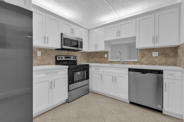 Somerset, 2800 Somerset Dr #101J, Lauderdale Lakes, Florida 33311, image 3