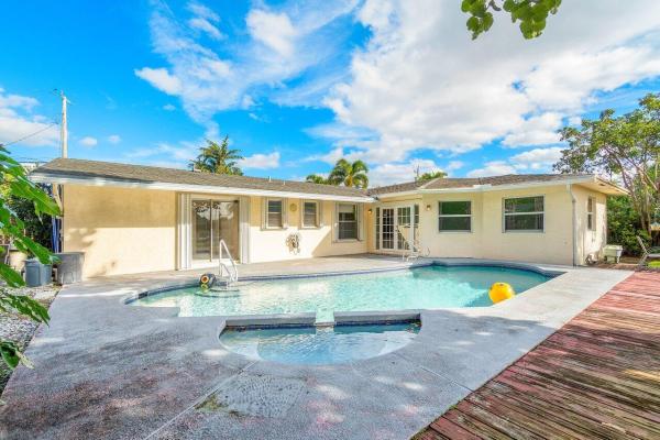 1086 SW 26th Ave, Boynton Beach, Florida 33426, image 1