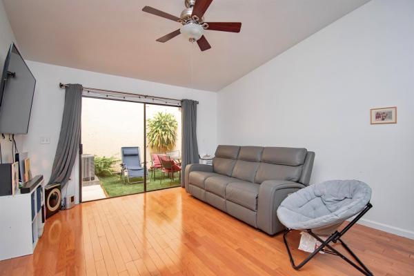 Pineapple Walk, 22352 Pineapple Walk Dr, Boca Raton, Florida 33433, image 1