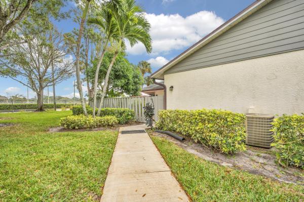 1319 Peppertree Trl #A, Fort Pierce, Florida 34950, image 1