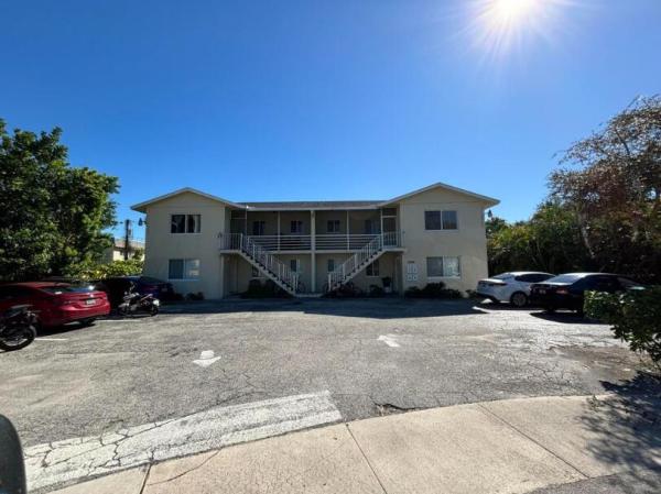 Country Club Village, 1220 NW 16th Ave #2, Boca Raton, Florida 33432, image 1