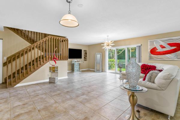 Turtle Cay, 5404 Crossing Rocks Ct, Riviera Beach, Florida 33407, image 2