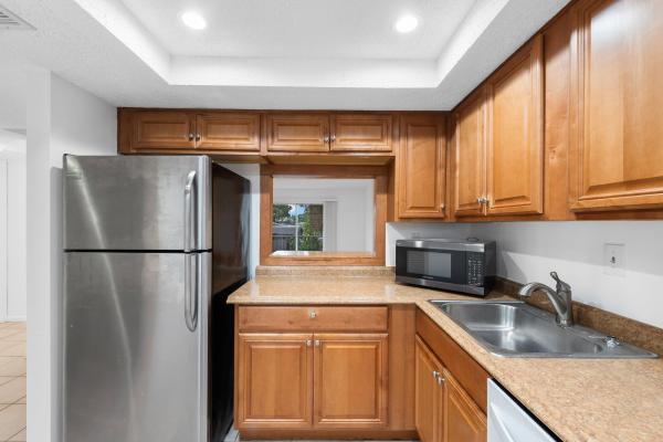 Sandalfoot Squire, 9374 SW 3rd St #721, Boca Raton, Florida 33428, image 1