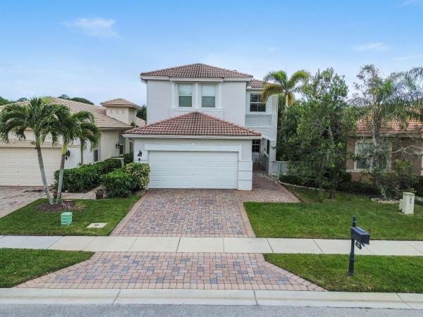 Isle Verde, 143 Isle Verde Way, Palm Beach Gardens, Florida 33418, image 2