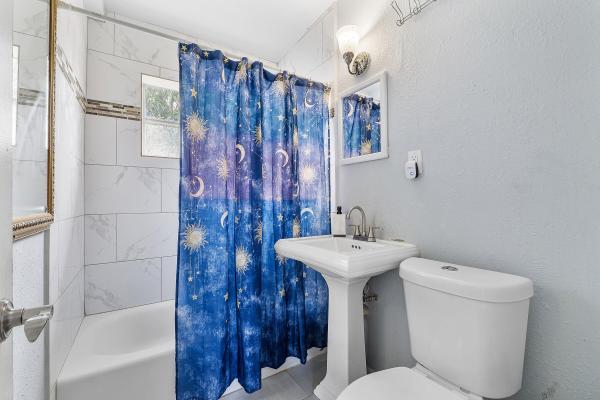 Rolling Green Ridge, 260 N Palm Dr, Boynton Beach, Florida 33435, image 1