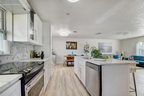 Mangonia Hills, 5710 Driftwood St, Mangonia Park, Florida 33407, image 2