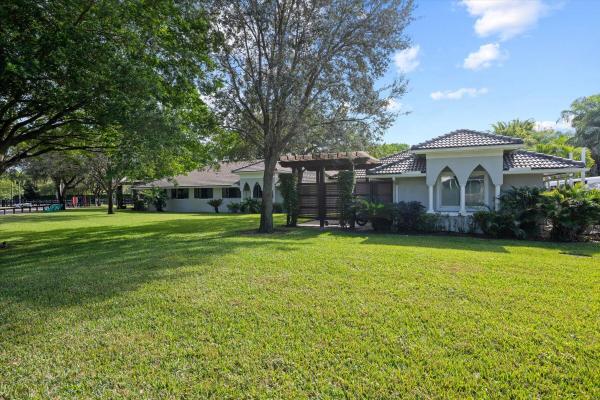 Saddle Trail Park Of Wellington, 2488 Appaloosa Trl, Wellington, Florida 33414, image 3