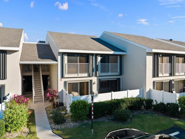 The Sands, 3212 S Lakeview Cir #10104, Fort Pierce, Florida 34949, image 1