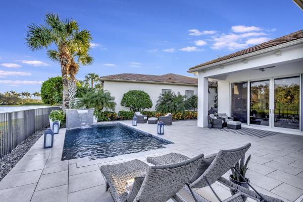 Andalusia, 124 Andalusia Way, Palm Beach Gardens, Florida 33418, image 2