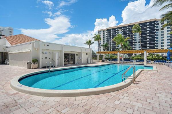 Coronado At Highland Beach, 3420 S Ocean Blvd #11Z, Highland Beach, Florida 33487, image 2