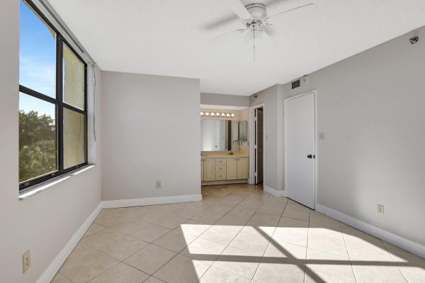Lakeside At Delray, 1915 Lavers Cir #E509, Delray Beach, Florida 33444, image 2