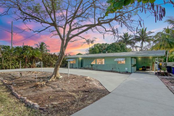 Surfside, 1911 Cypress Ave, Fort Pierce, Florida 34949, image 1