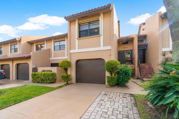 Las Brisas, 21092 Las Brisas Cir, Boca Raton, Florida 33433, image 1