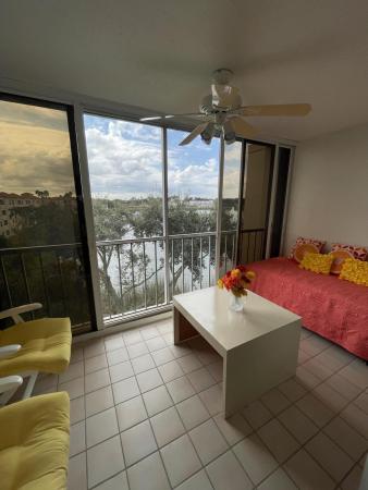 Huntington Pointe, 6080 Huntwick Ter #401, Delray Beach, Florida 33484, image 1