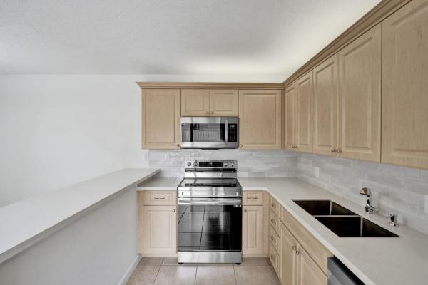 Sandalwood Estates, 721 7th Ct, Palm Beach Gardens, Florida 33410, image 1