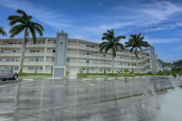 Yarmouth At Century Village, 2081 Yarmouth E, Boca Raton, Florida 33434, image 1