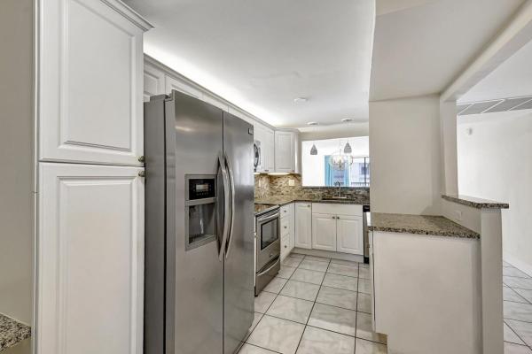 Boca Bayou, 1 Royal Palm Way #2020, Boca Raton, Florida 33432, image 1