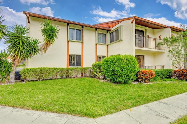 Pine Ridge At Haverhill, 4829 Sable Pine Cir #C1, West Palm Beach, Florida 33417, image 2