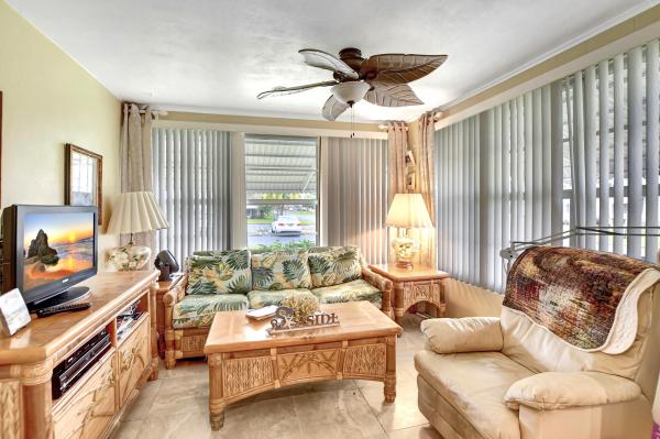 High Point Of Delray 5, 1105 Circle Ter W #A, Delray Beach, Florida 33445, image 2