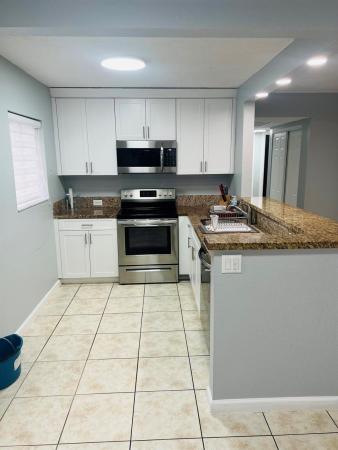 Village Green 4, 2000 Springdale Blvd #201, Palm Springs, Florida 33461, image 1