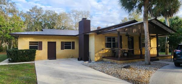 Riverdale Yacht Club Estates, 6306 Arapahoe St, Fort Pierce, Florida 34982, image 1