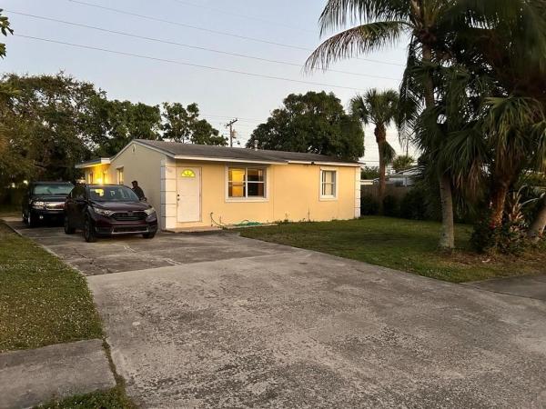 Blue Heron Park, 3320 Avenue F, Riviera Beach, Florida 33404, image 1